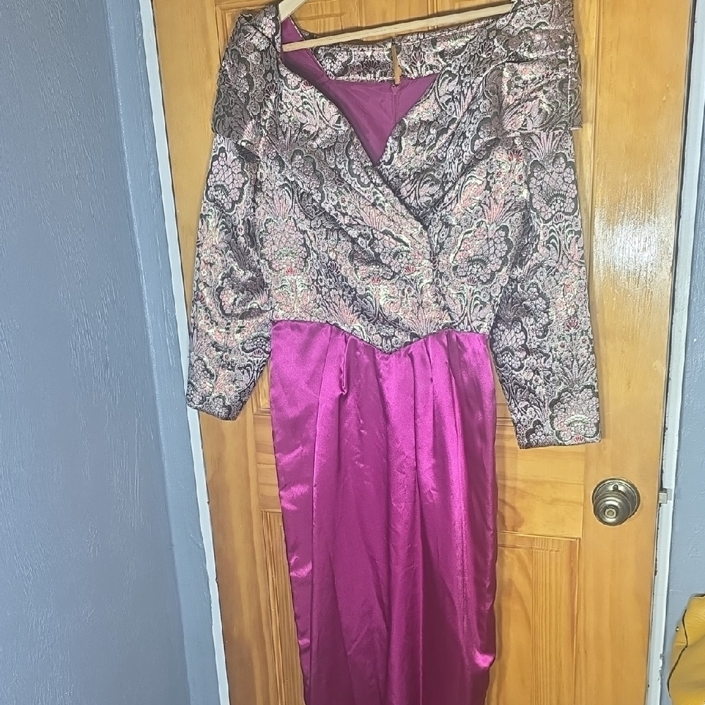 Elegant Pink and Brocade Gold And Pink Maxi Dress Vintage